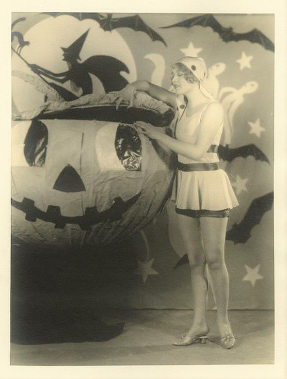 "The Wild and Not-So-Wicked Halloween Candies of the 1920s  – True Treats Candy"